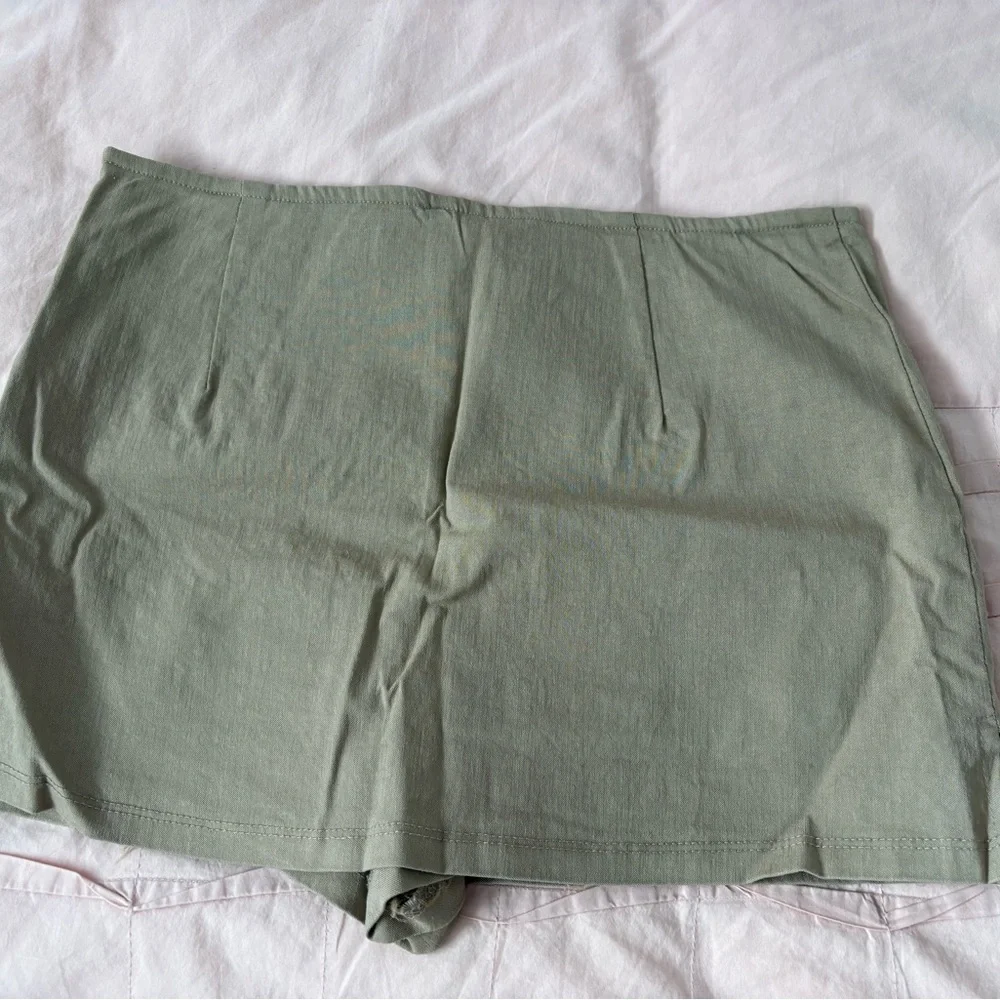 Urban Outfitters Mini Tan Skort - Picture 3 of 4